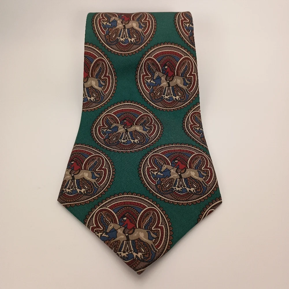 Vintage Pierre Cardin Mens 100% Silk Green Dog Hunting Neck Tie Made In USA - Picture 3 of 11